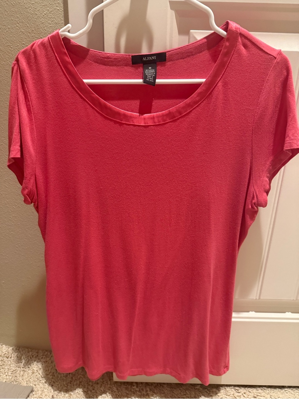 Alfani Women's Pink Short Sleeve Scoop Neck Tee